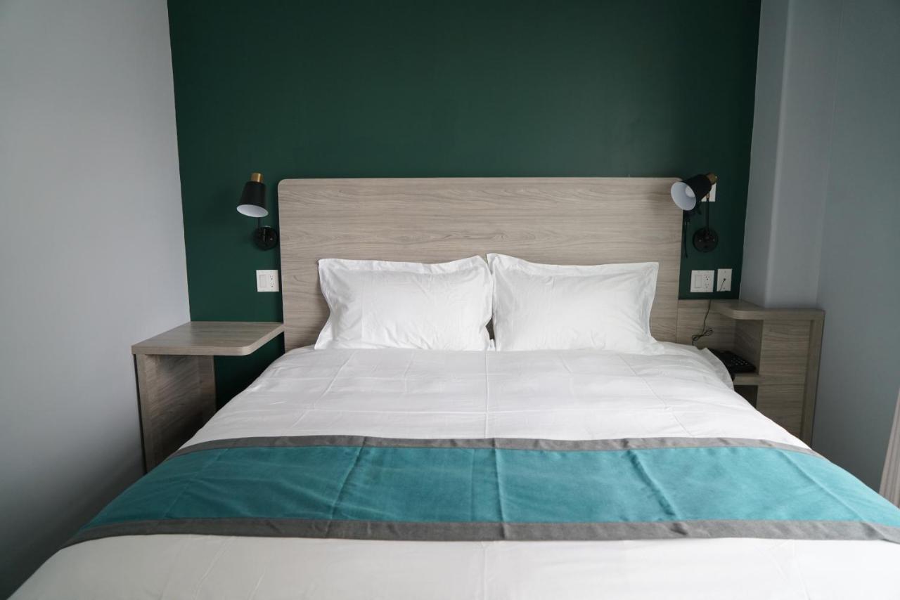Starlight Hotel Near Lga Airport New York Esterno foto