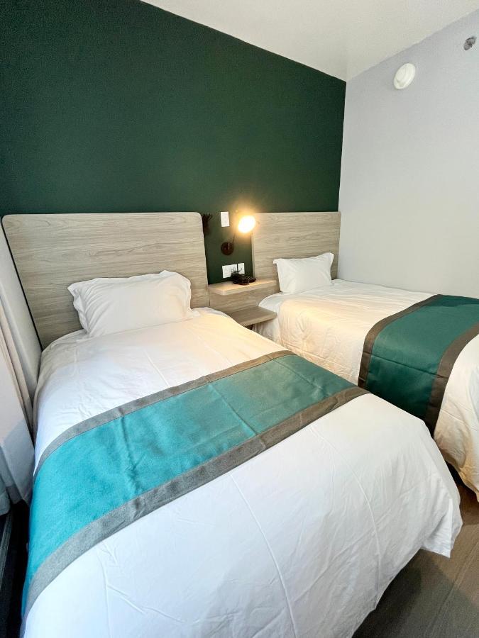 Starlight Hotel Near Lga Airport New York Esterno foto